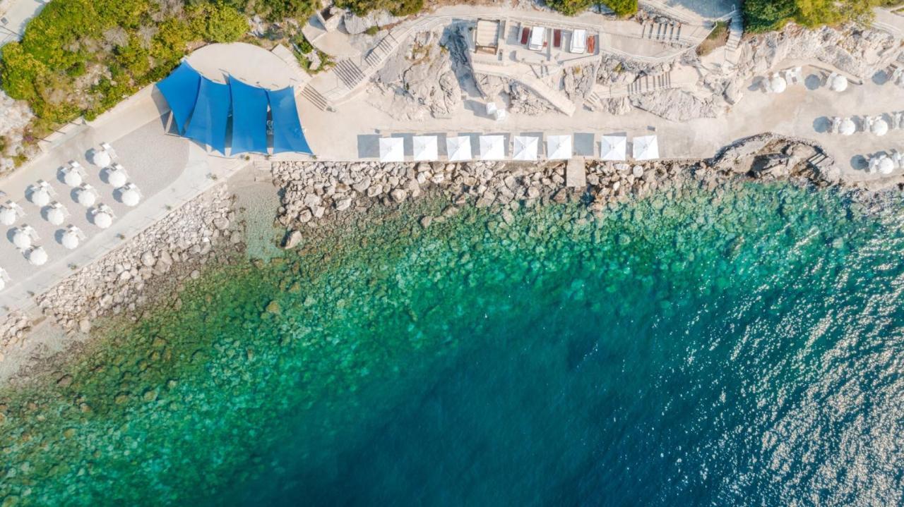 ホテル サン ガーデンズ ドゥブロブニク オラサック エクステリア 写真 Aerial view of the port of Skala