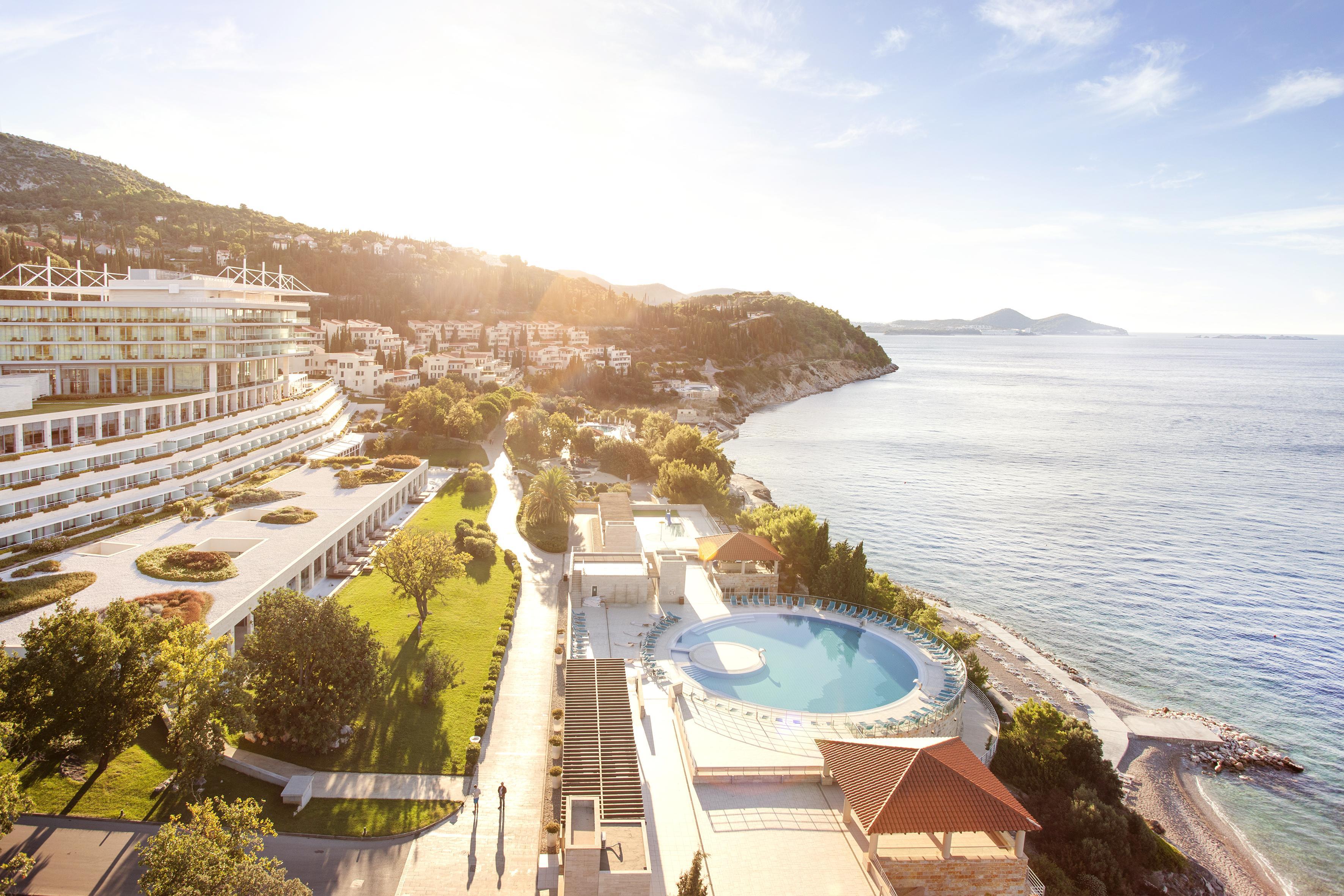 ホテル サン ガーデンズ ドゥブロブニク オラサック エクステリア 写真 The resort's main pool