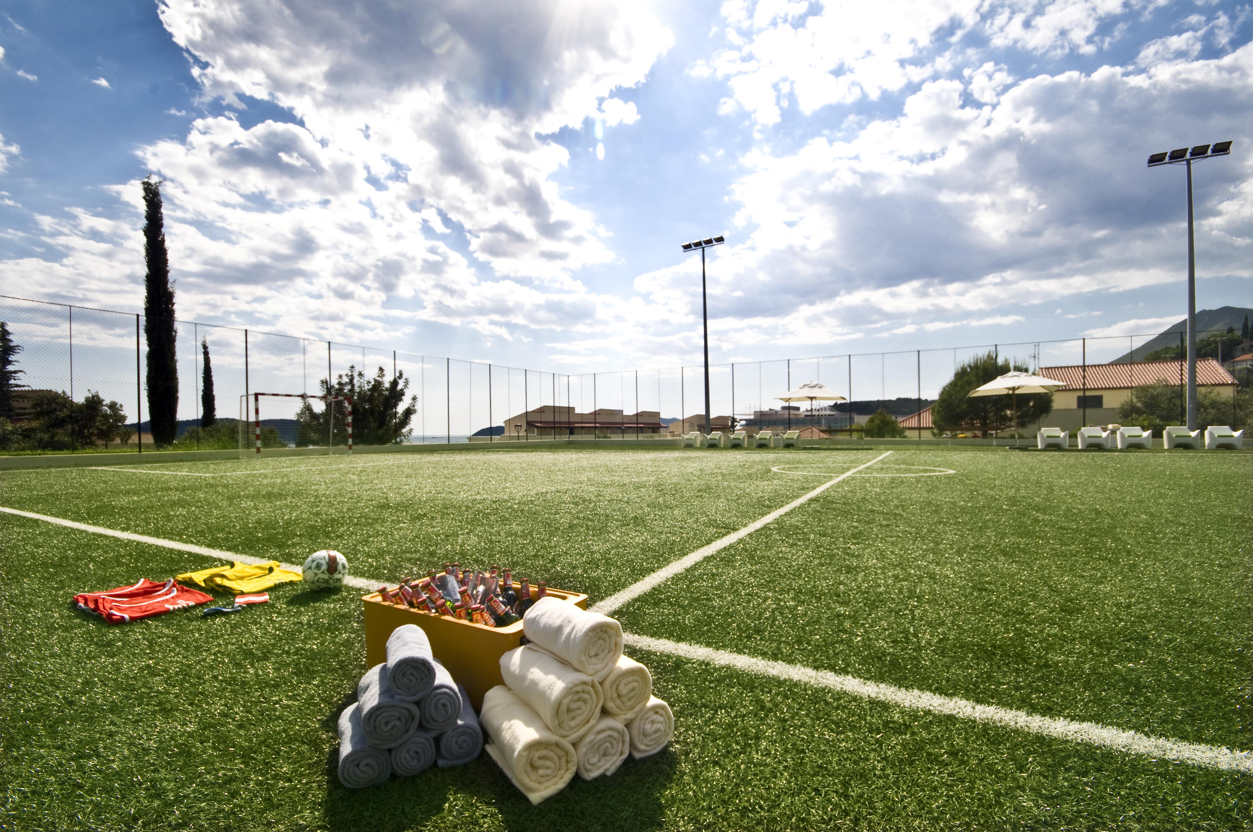 ホテル サン ガーデンズ ドゥブロブニク オラサック エクステリア 写真 Training facilities