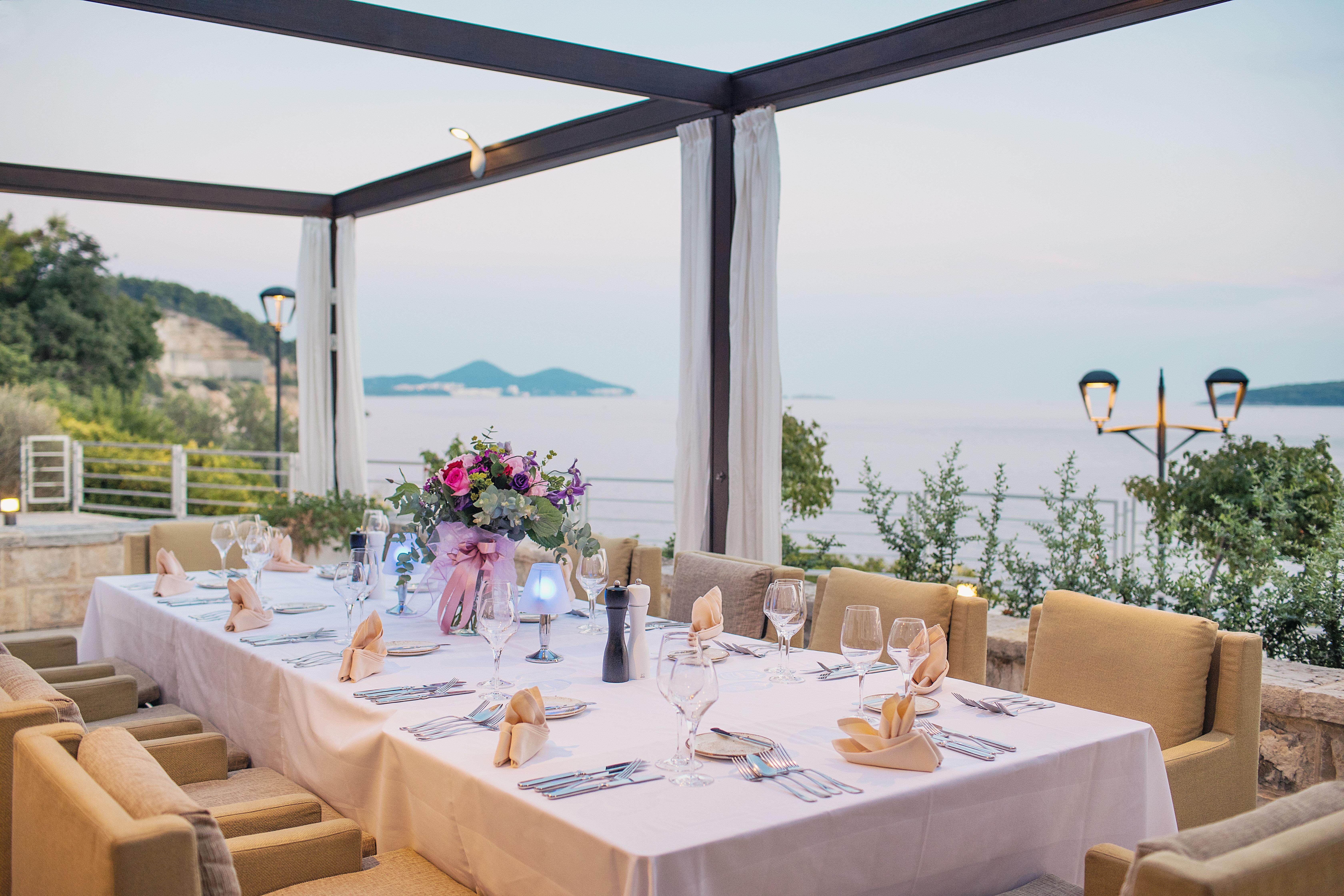 ホテル サン ガーデンズ ドゥブロブニク オラサック エクステリア 写真 The restaurant
