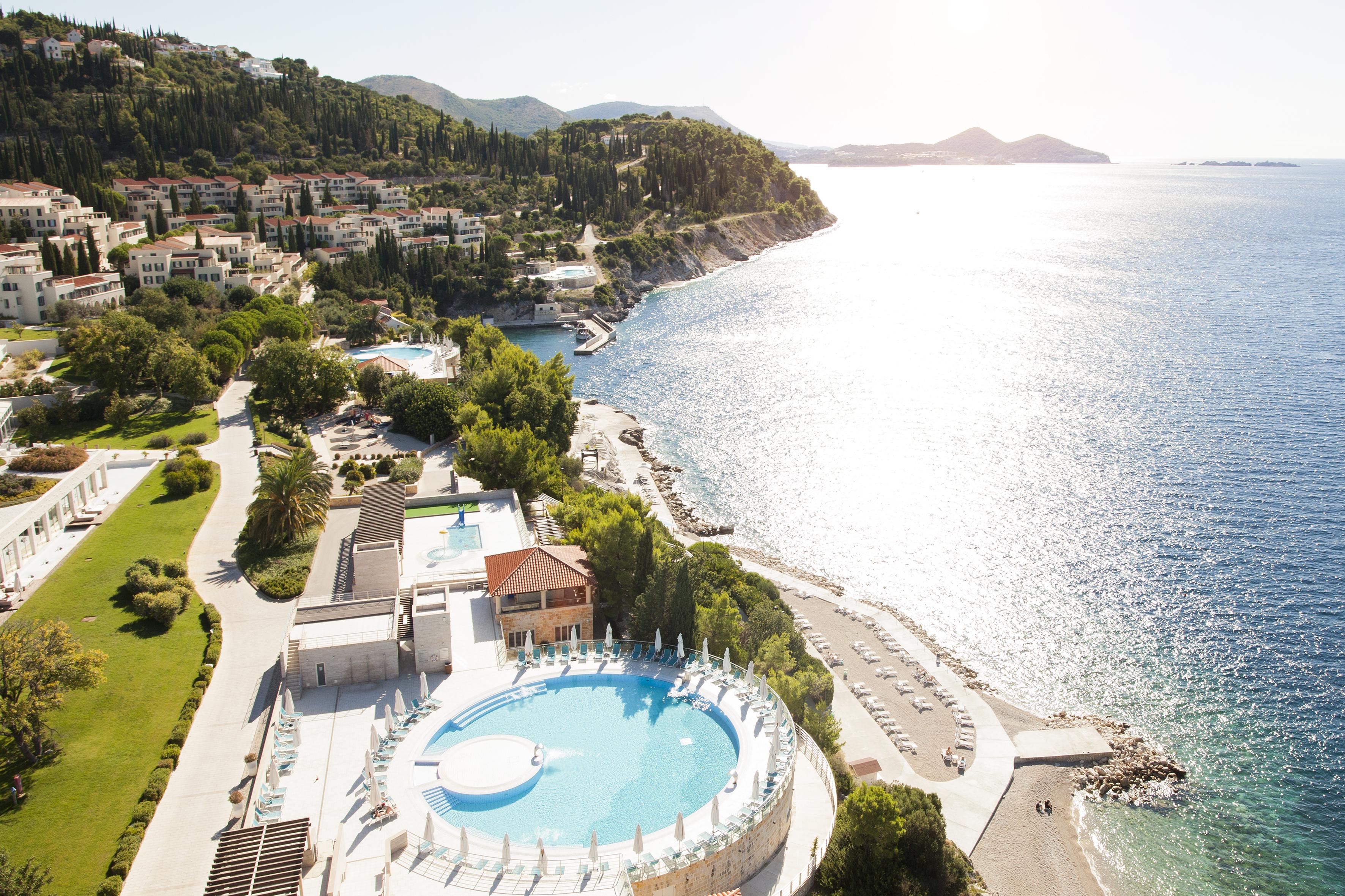 ホテル サン ガーデンズ ドゥブロブニク オラサック エクステリア 写真 The resort's main pool
